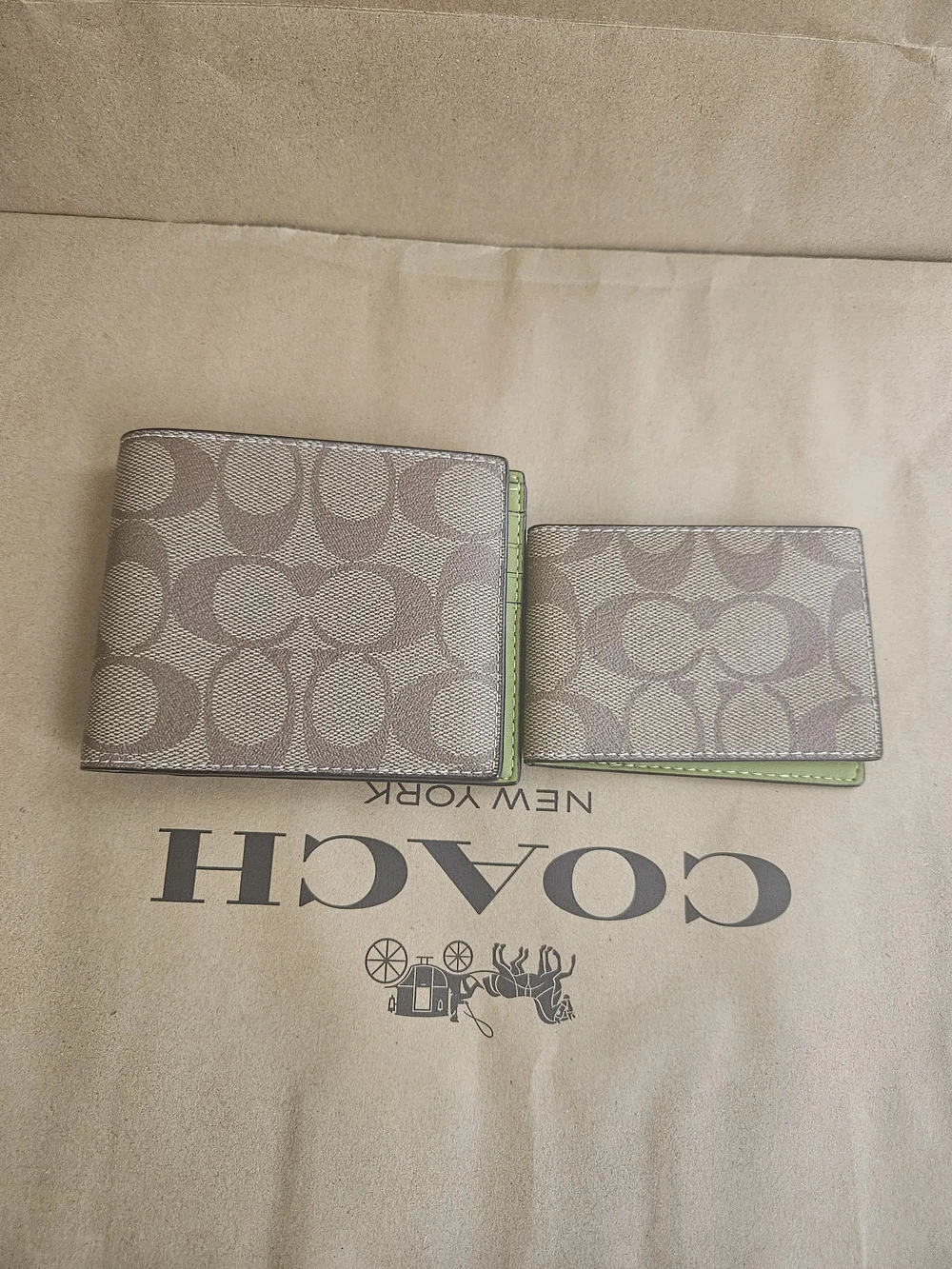 NWT Coach 3 in 1 Men's Billfold Wallet In Signature Brown